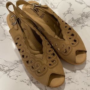 Spring Step Sling Back Wedge Sandal Tan Women's 9.5-10